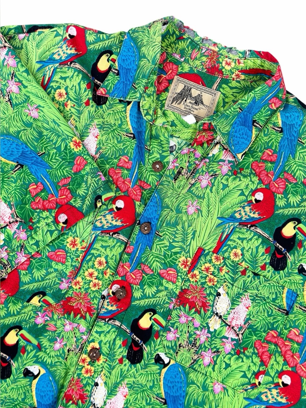 Fulton Street Men’s XL Hawaiian Shirt Green Parrot Tropical Floral Print Vintage